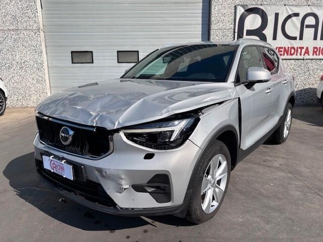 Volvo XC40 B3 automatico Core