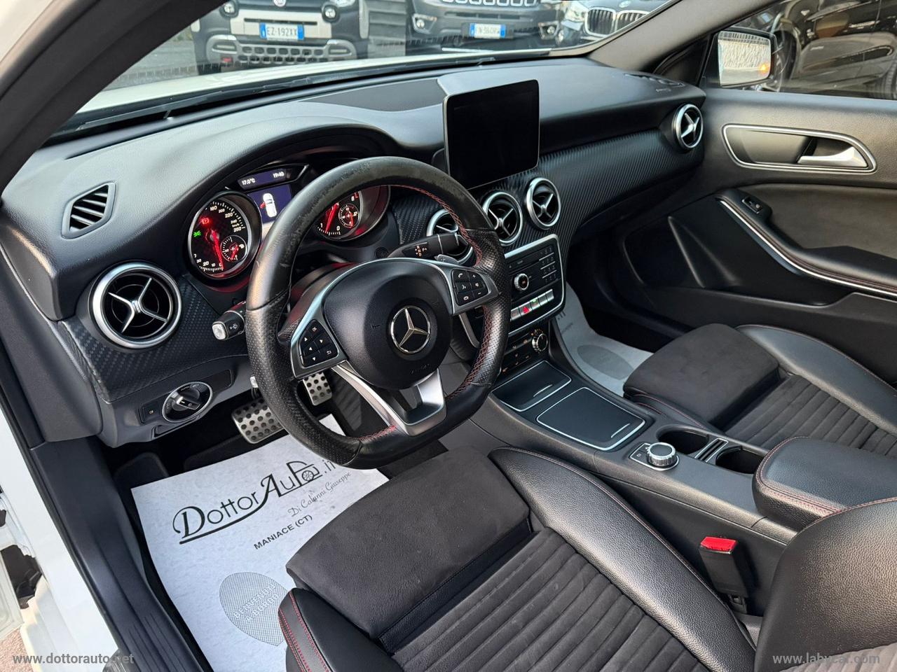 MERCEDES-BENZ A 200 d Automatic 4Matic Premium