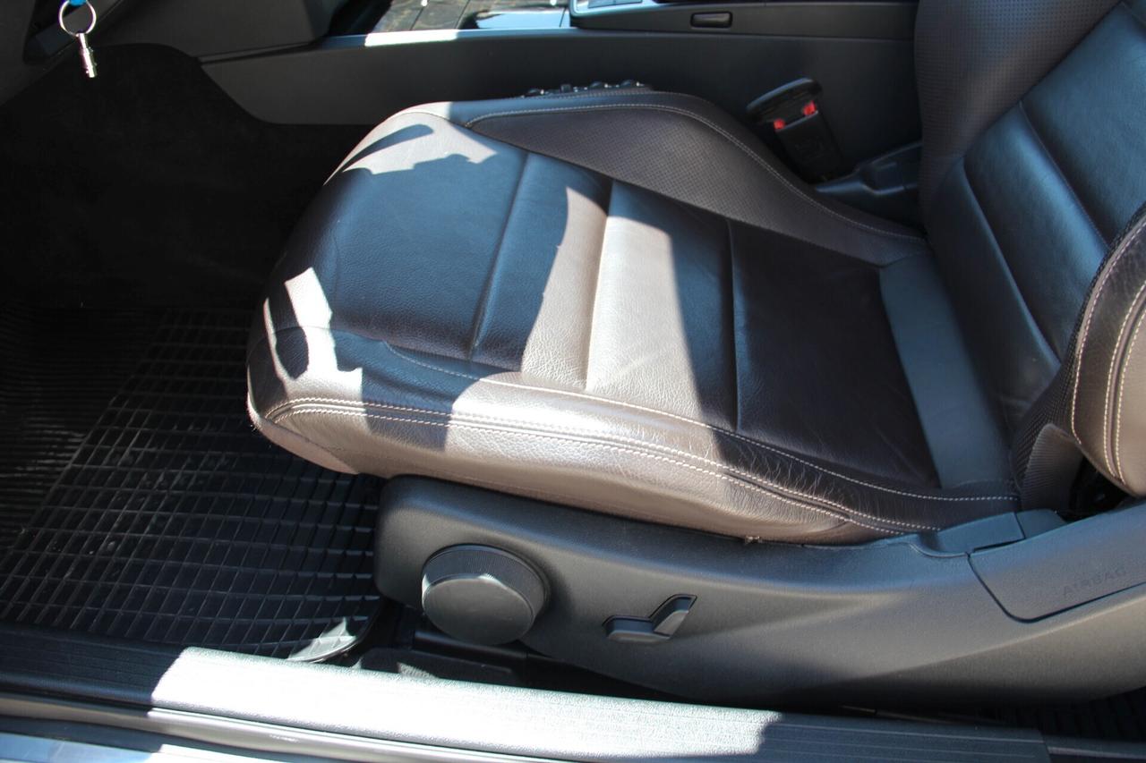Mercedes-benz E 200 Cabrio Automatic Premium