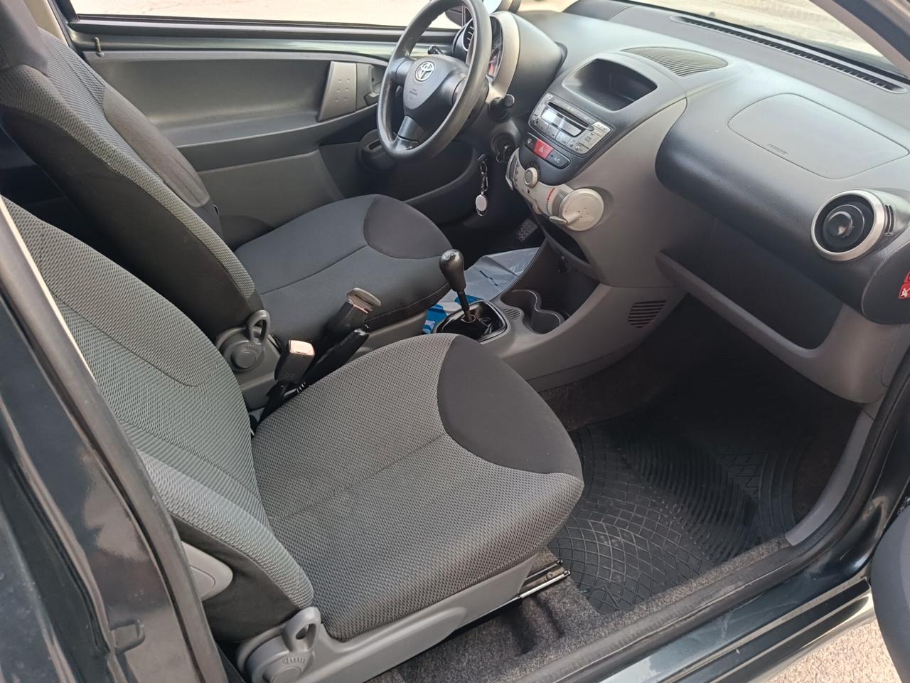 Toyota Aygo 1.0 12V VVT-i 3 porte