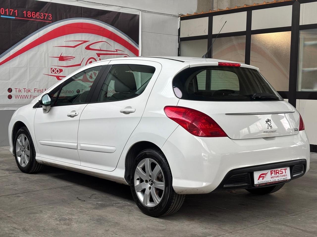 Peugeot 308 1.6 VTi 120CV 5p. Active