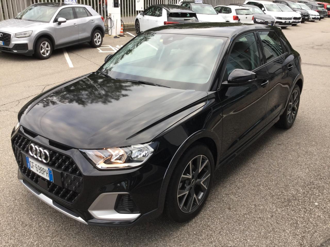 Audi A1 citycarver 30 TFSI S tronic SOLI 44.300 KM