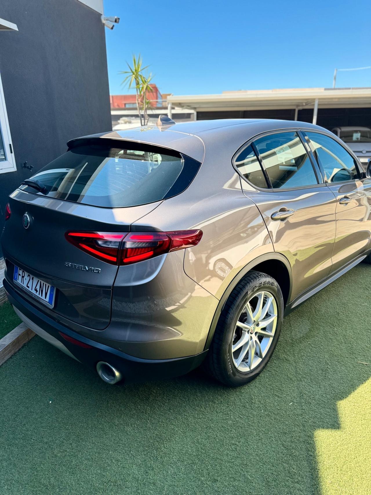 Alfa Romeo Stelvio 2.2 Turbodiesel 210 CV AT8 Q4 Business