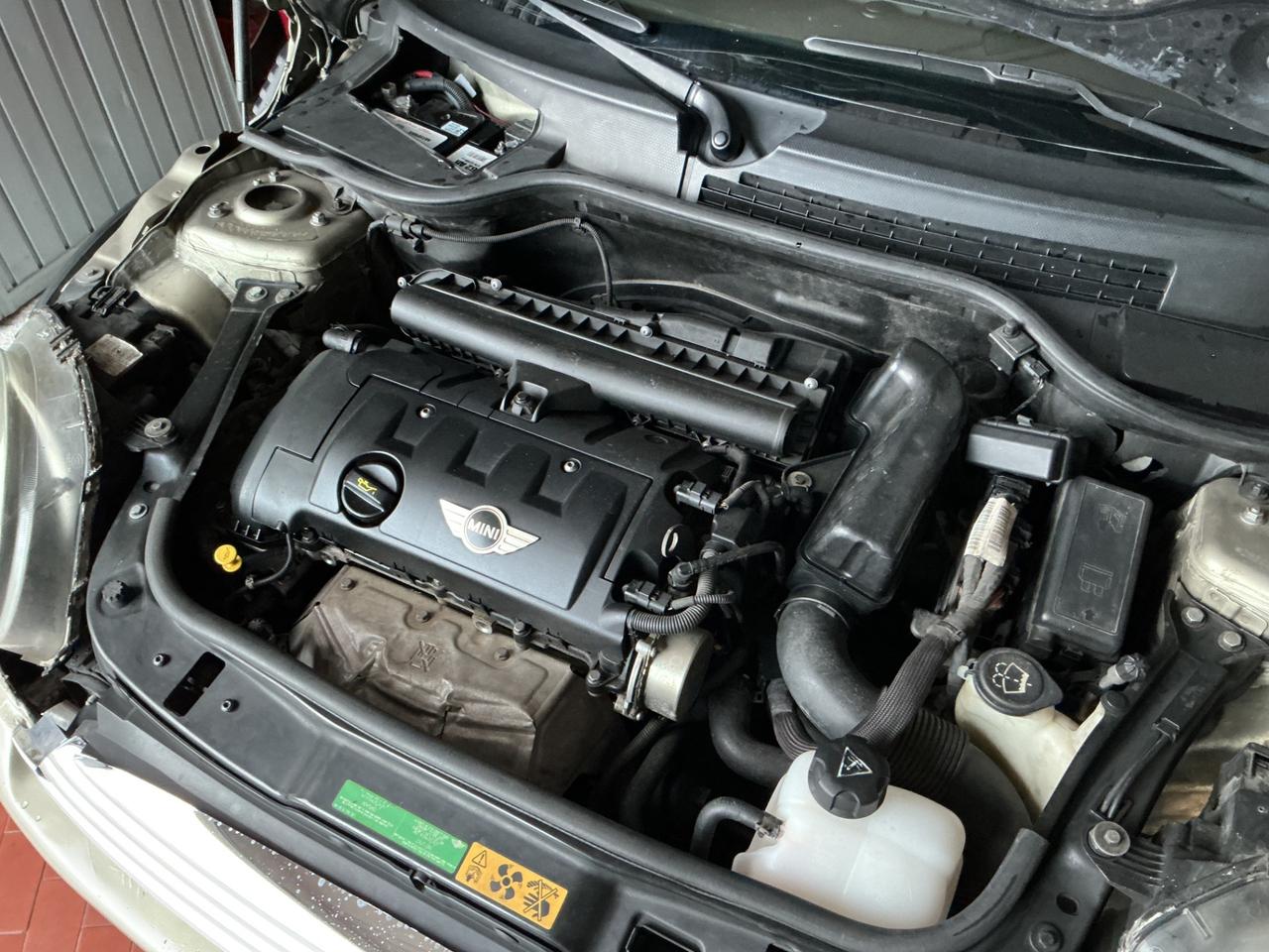 Mini 1.6 16V Cooper Chili