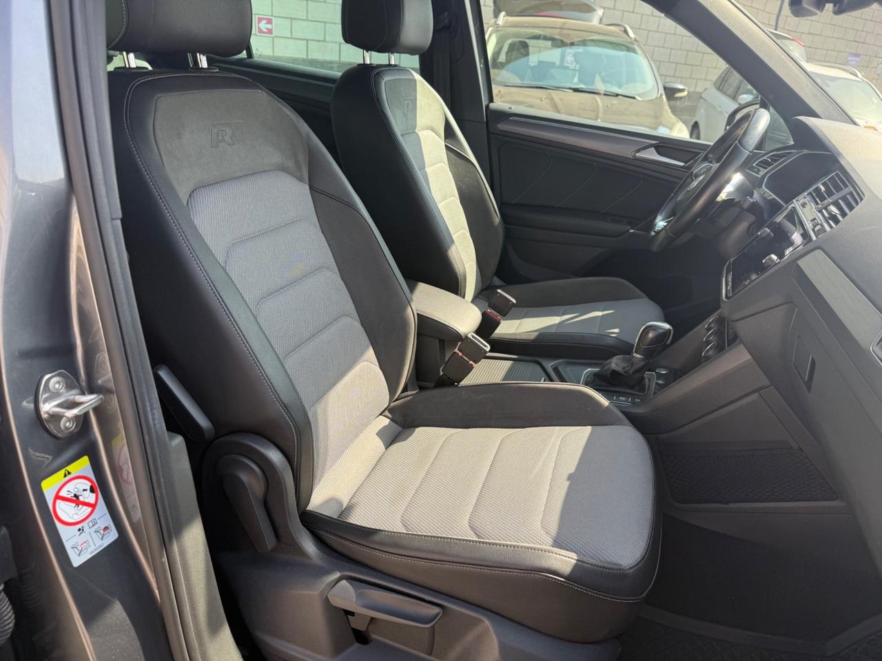 Volkswagen Tiguan 2.0 BiTDI SCR DSG 4MOTION Advanced R-Line BMT