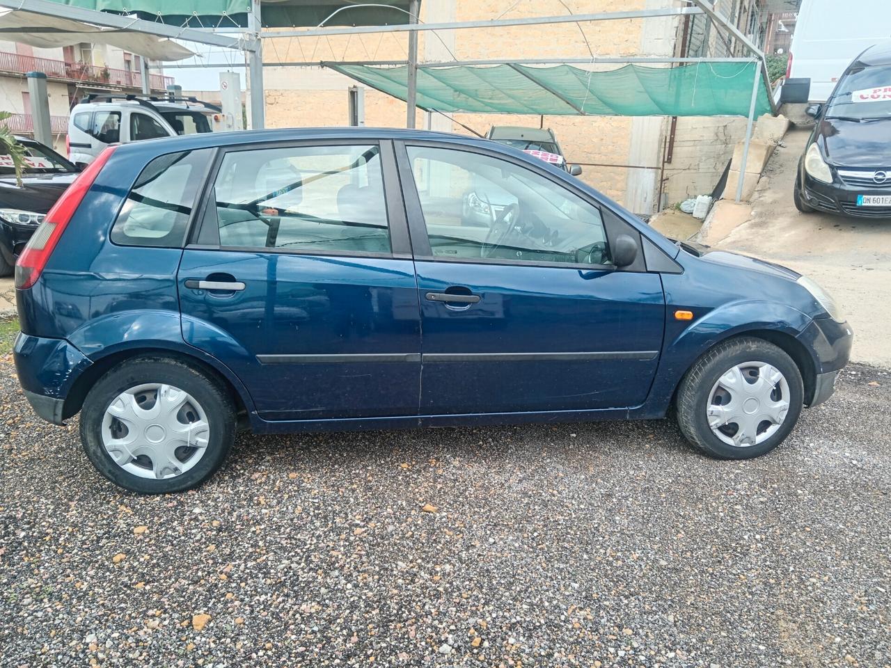 Ford Fiesta 1.2 16V 3p. Ghia