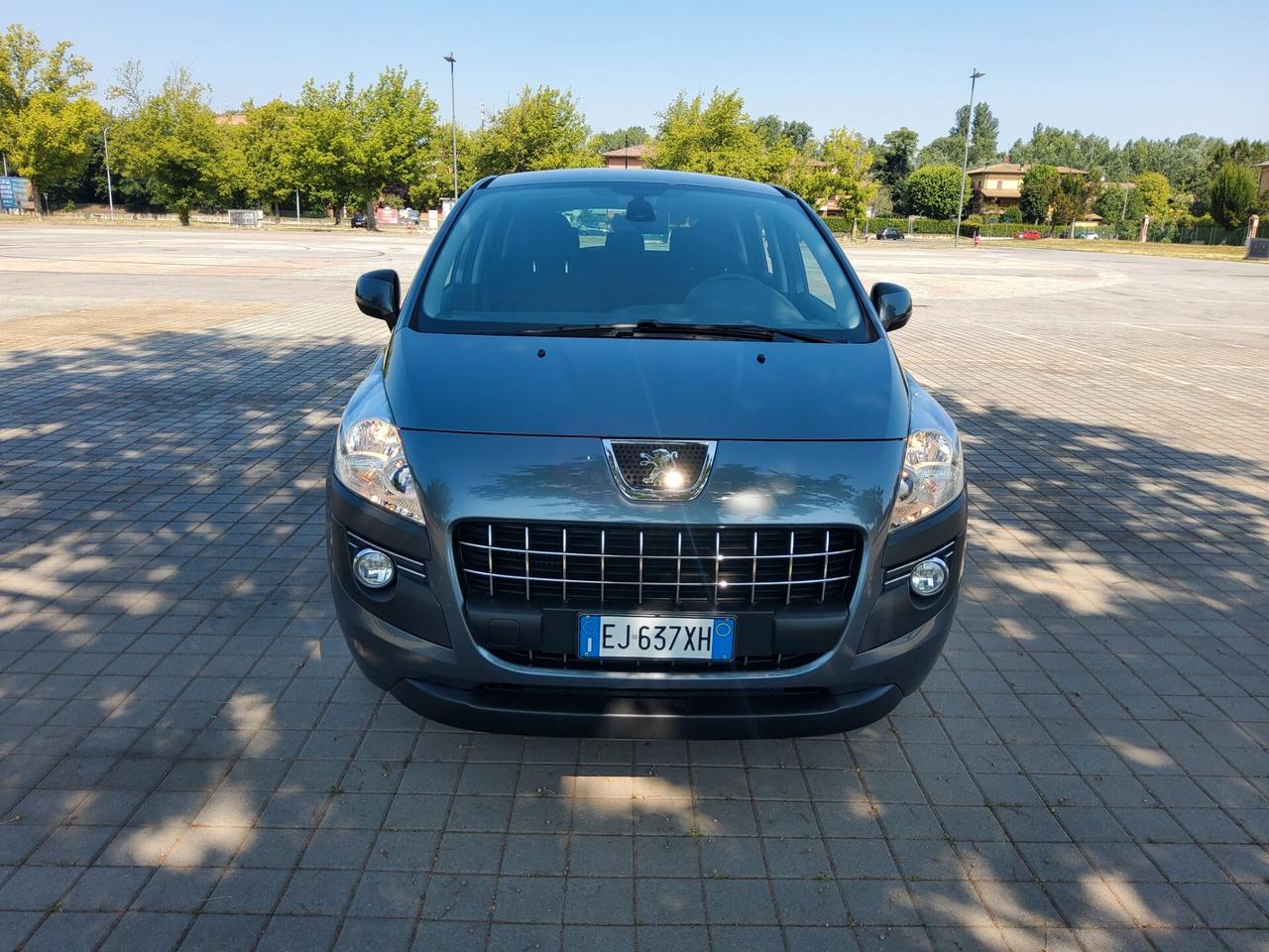 Peugeot 3008 1.6 e-HDi 112CV cambio robotizzato Stop&Start Active