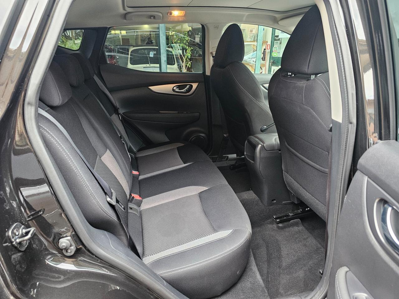 Nissan Qashqai 1.5 dCi N-Connecta