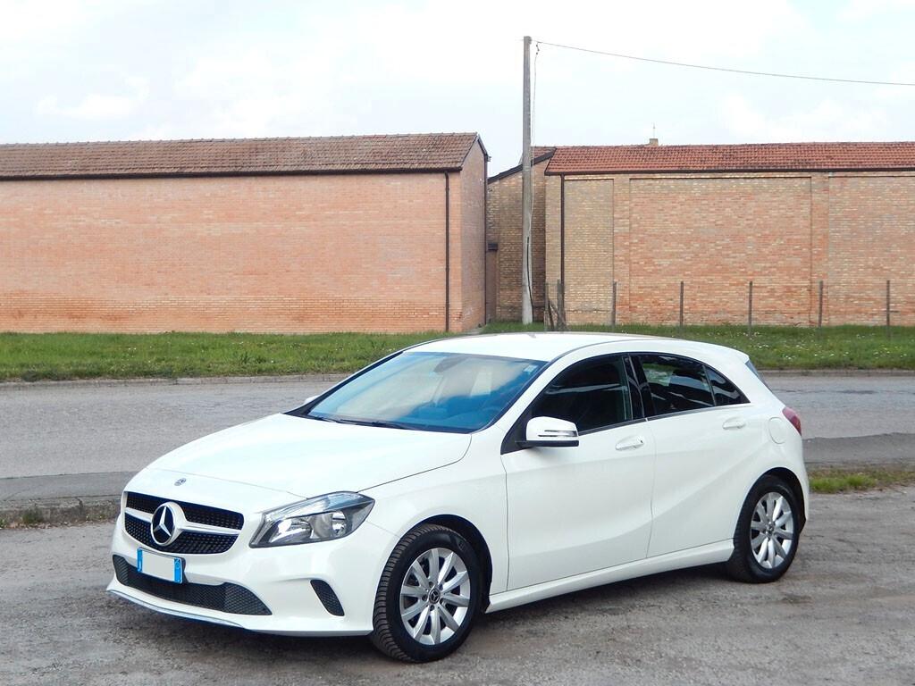 MERCEDES Classe A 180 d con DISTRIBUZIONE NUOVA