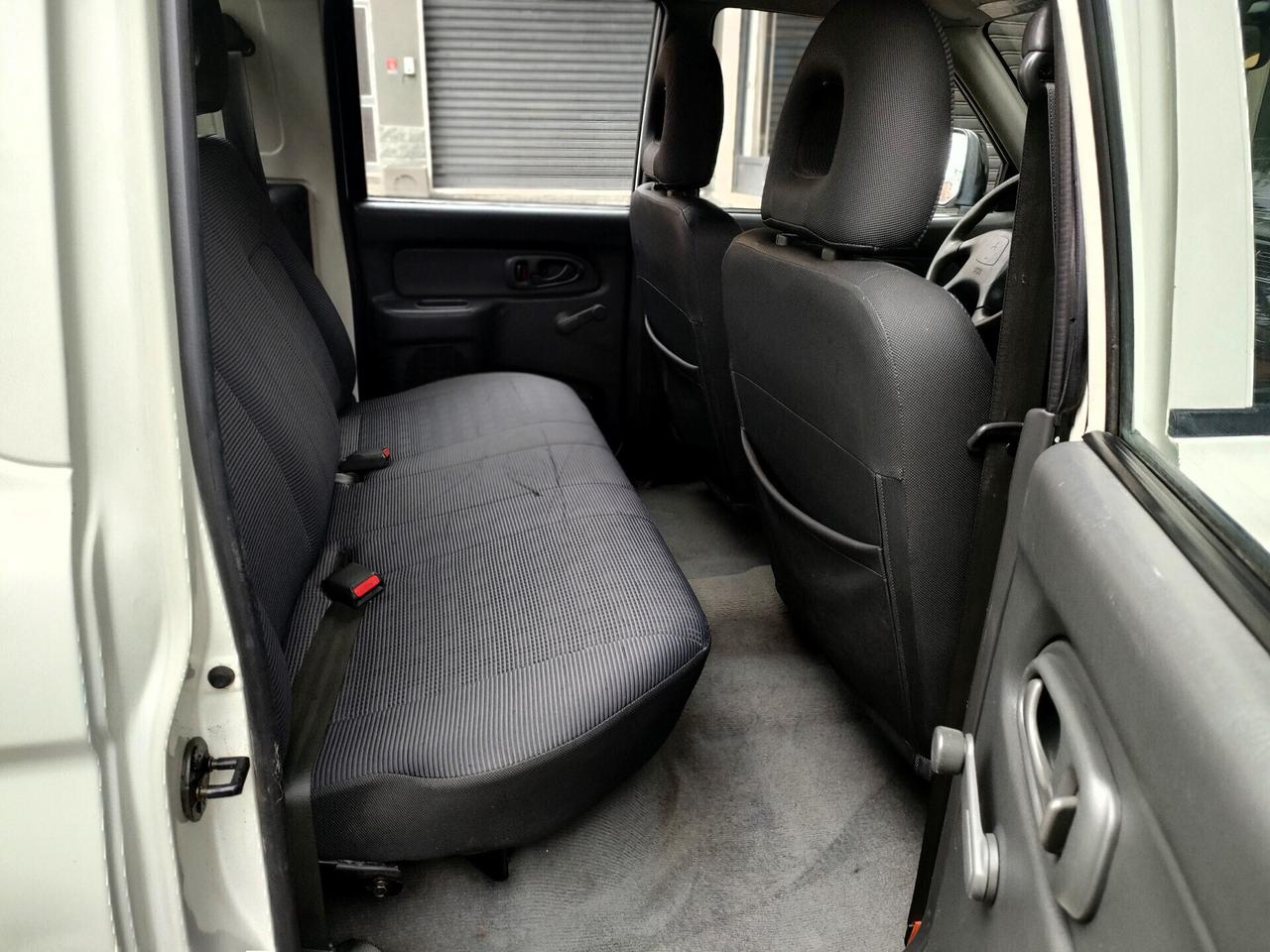 Mitsubishi L200 2.5 TDI 4WD Double Cab