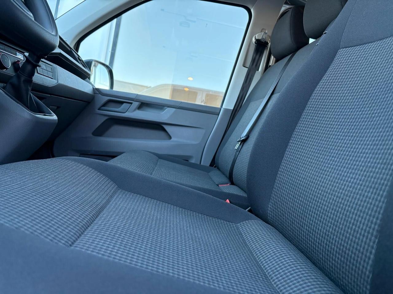 Volkswagen Transporter 2.0 TDI PC Kombi 9 posti Business