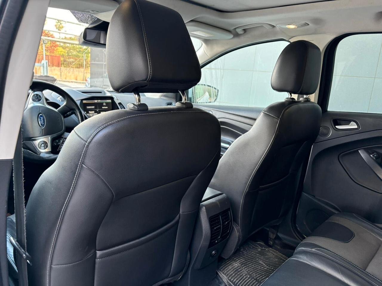 Ford Kuga 2.0 TDCI 150 CV S&S 4WD Powershift Vignale