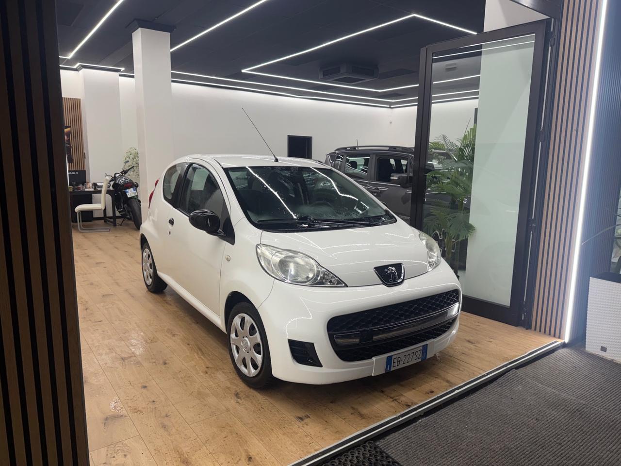 Peugeot 107 1.0 68CV 3p. Desir