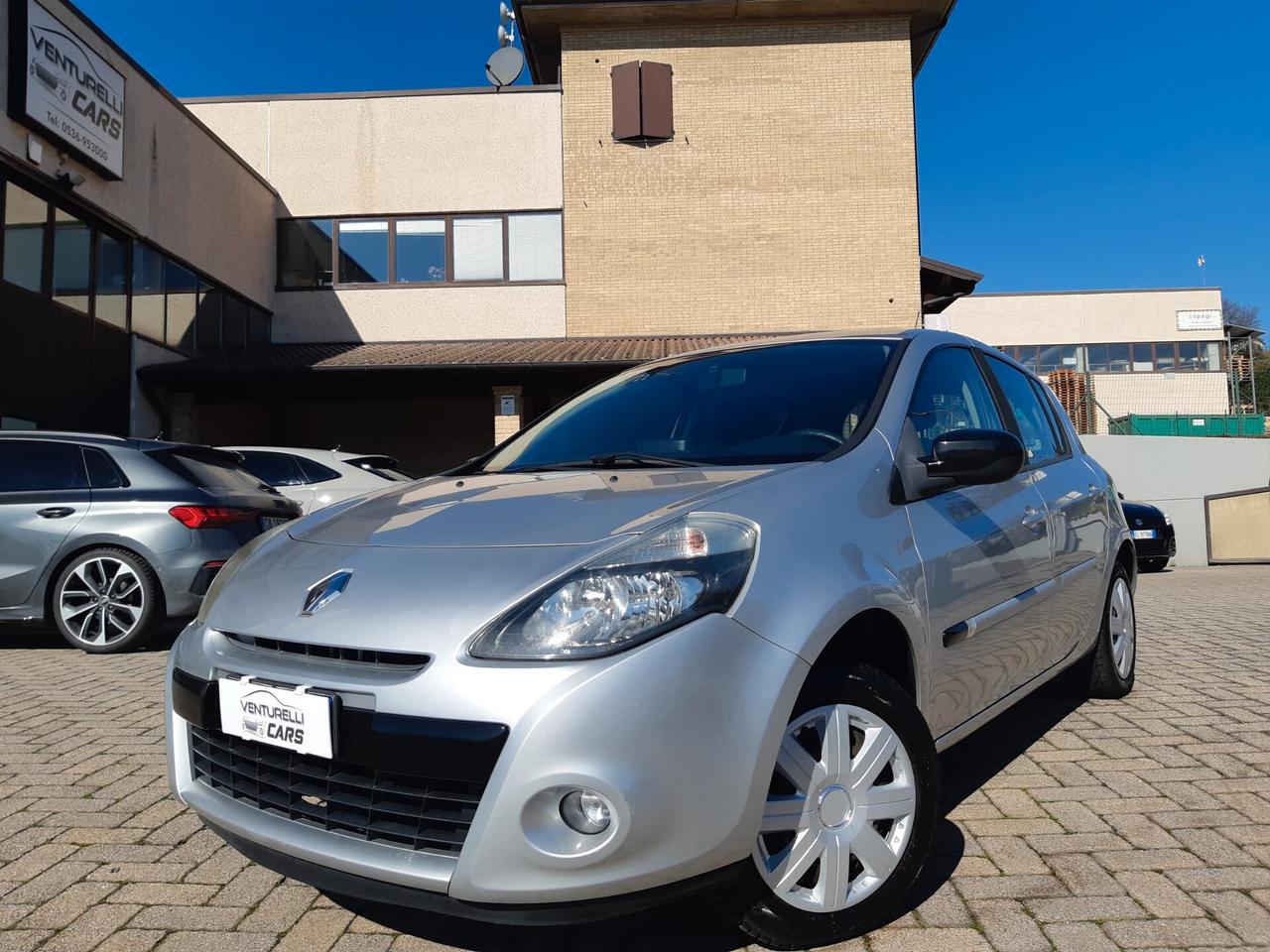 Renault Clio 1.2 16V 5 porte Dynamique X NEOPATENTATI