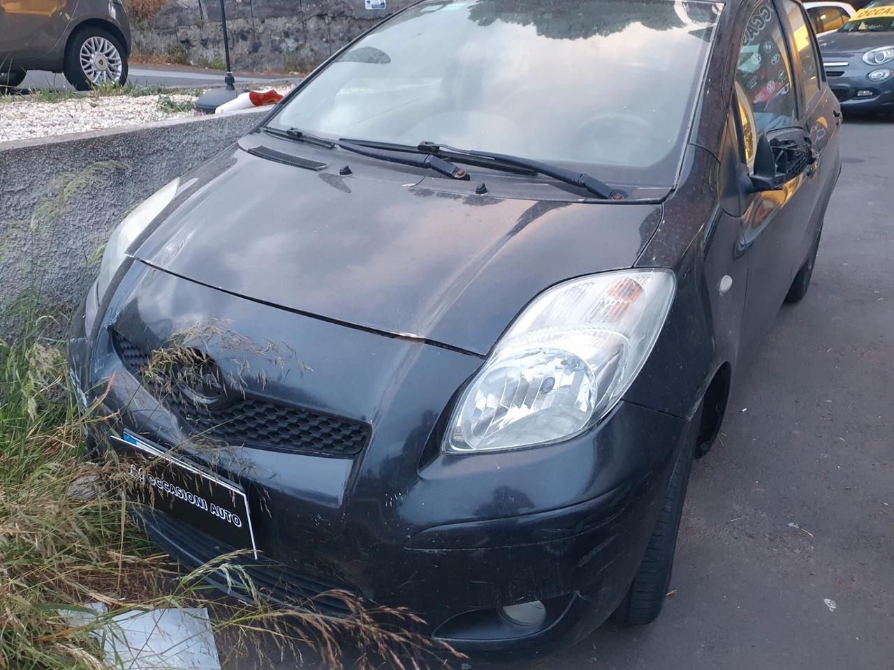 Toyota Yaris 1.4 D-4D DPF DIESEL 5 porte ANNO 2010