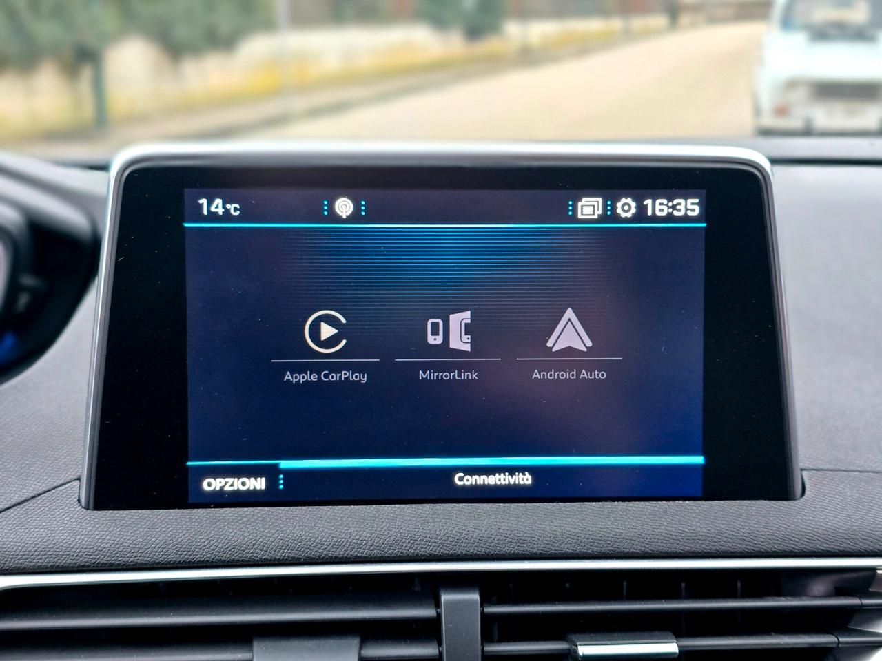 PEUGEOT 3008 GT LINE TETTO APRIBILE PARI AL NUOVO