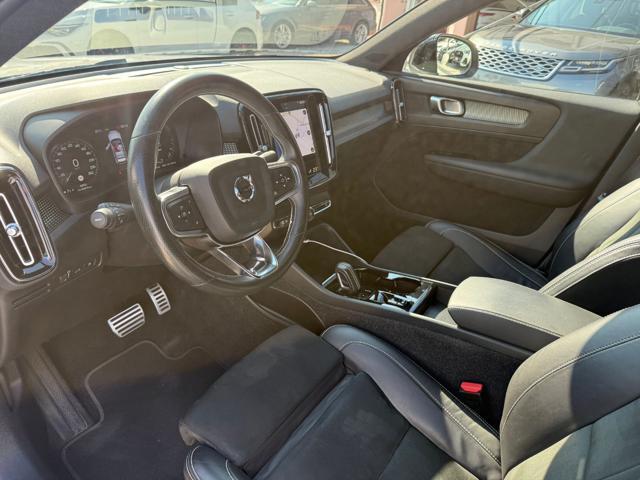 VOLVO XC40 T4 Recharge Plug-in Hybrid R-design N1