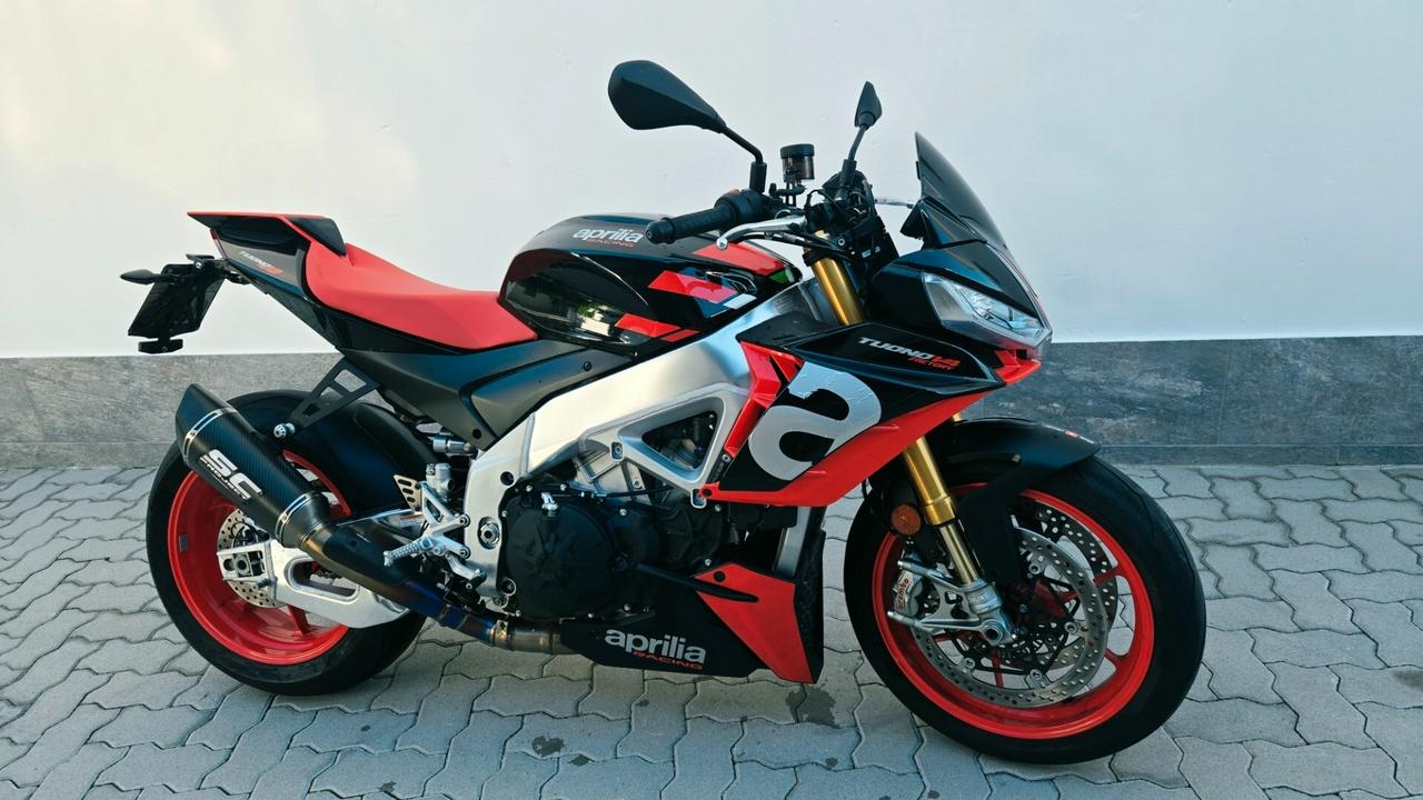 Aprilia Tuono V4 1100 FACTORY