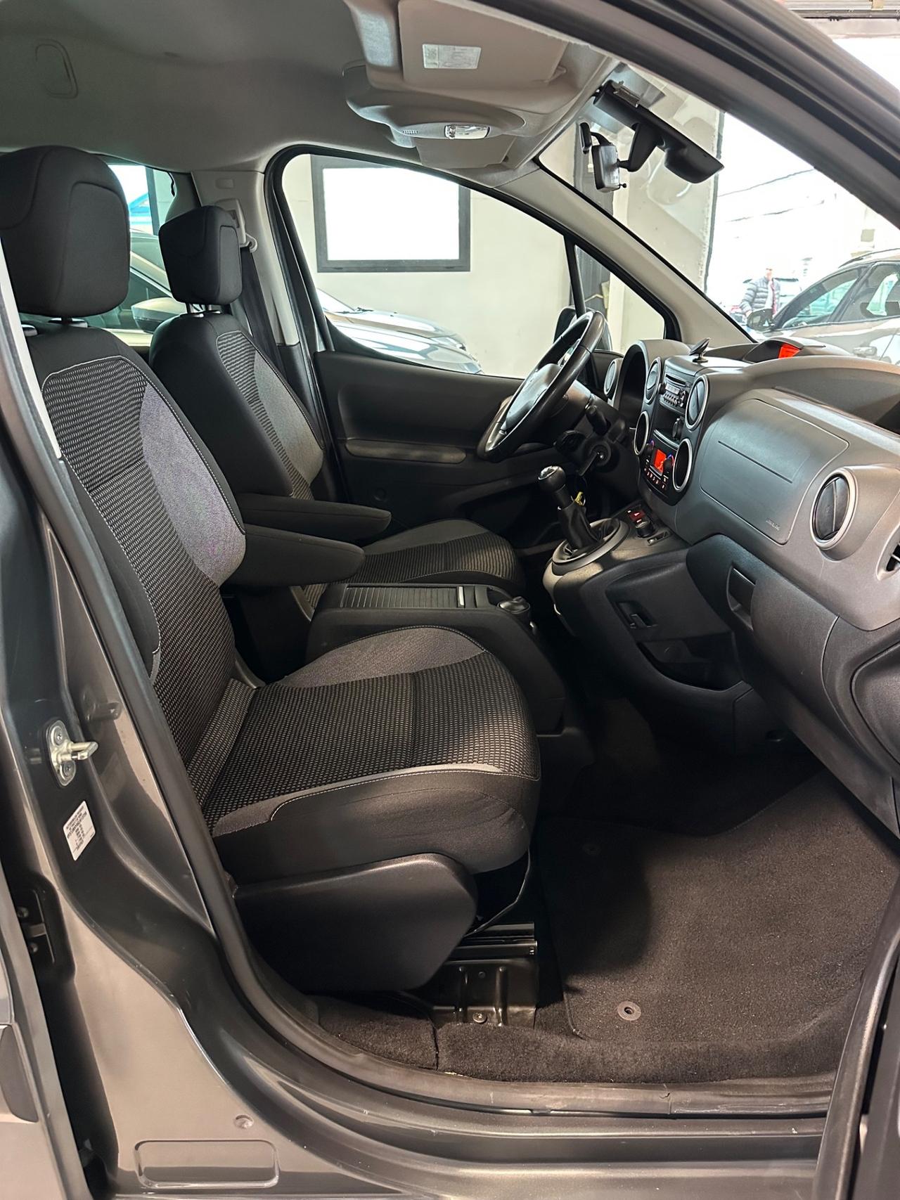 Peugeot Partner Tepee BlueHDi 100 Outdoor