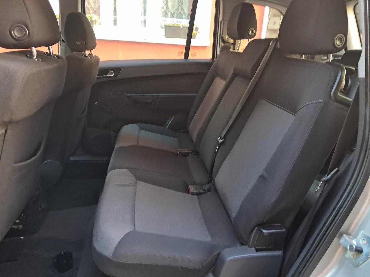 Opel Zafira 1.6 16V Twinport Cosmo benzina neop