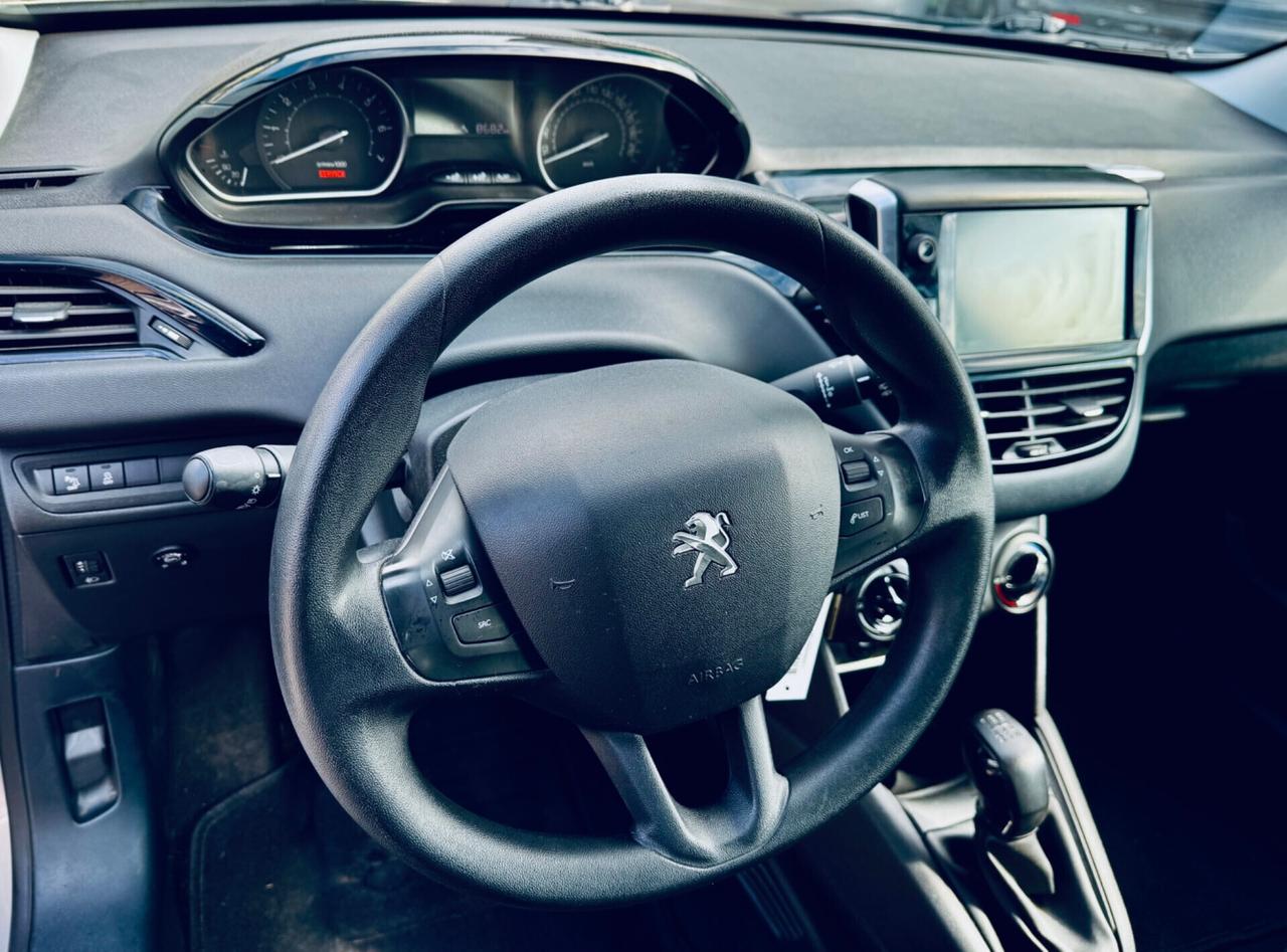 Peugeot 208 PureTech 82 5 porte Allure