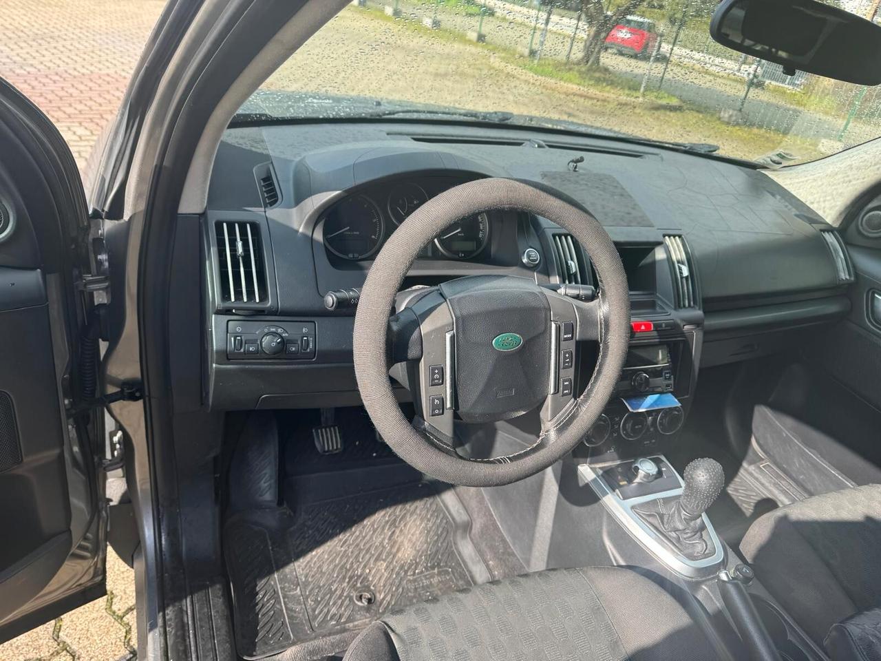 Land Rover Freelander 2.2 TD4 S.W. SE