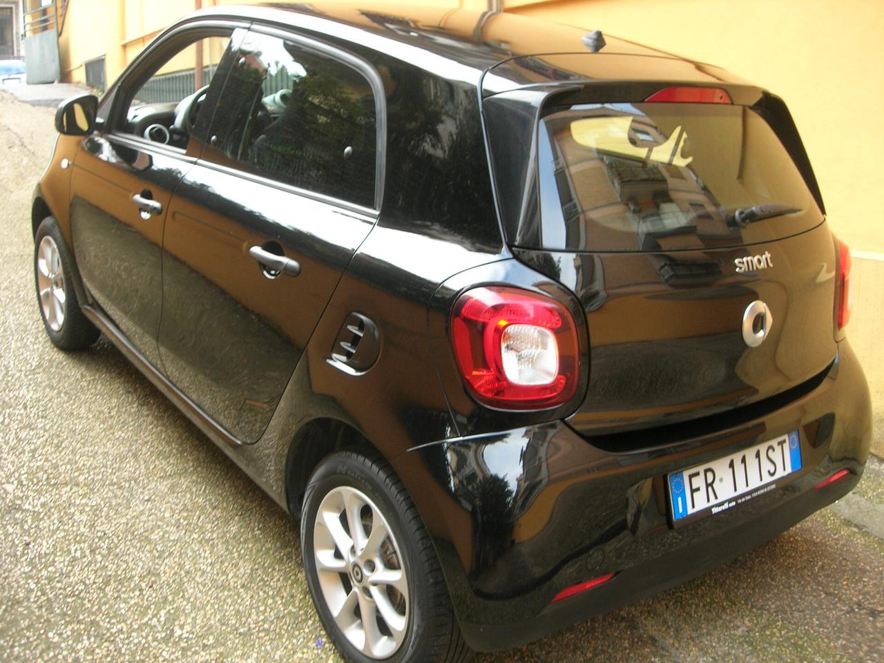 Smart ForFour 70 1.0 Youngster