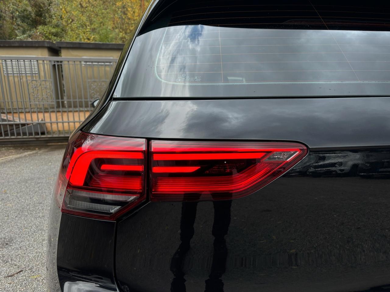 Volkswagen Golf 2.0 TDI 150 CV DSG FULL SPORT