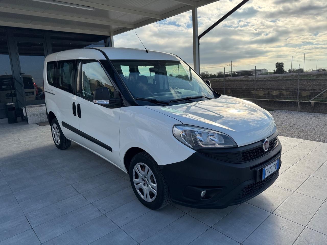 Fiat Doblo 1.3 MJT 5 POSTI AUTOCARRO