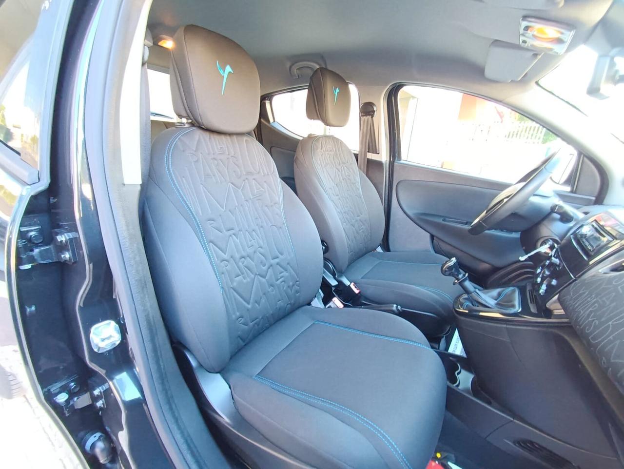 Lancia Ypsilon 1.2 benzinza 69 CV Elefantino Blu 5 porte
