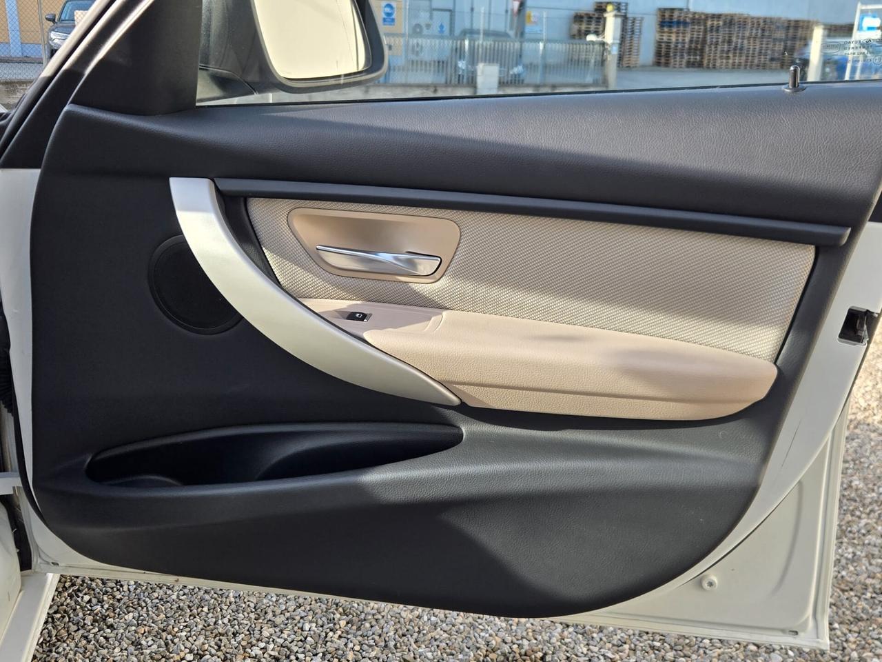 Bmw 320d xDrive Touring UNICO PROPR.