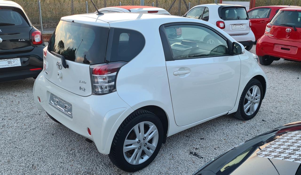 Toyota iQ 1.3 NESSUN OBBLIGO DI FINANZIAMENTO UNICO PROPRIETARIO GARANZIA 12 MESI