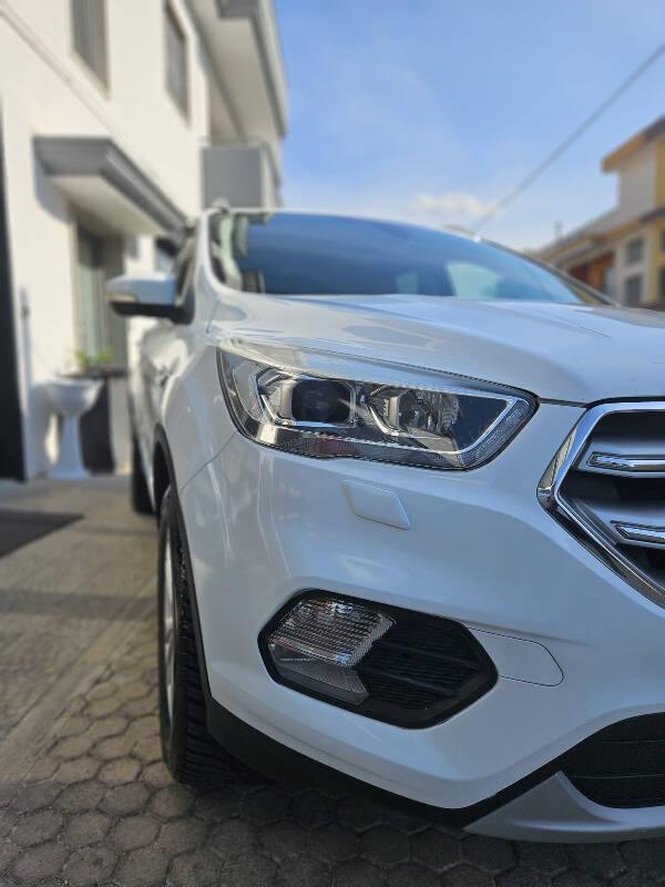 Ford Kuga 1.5 tdci Business s&s 2wd 120cv