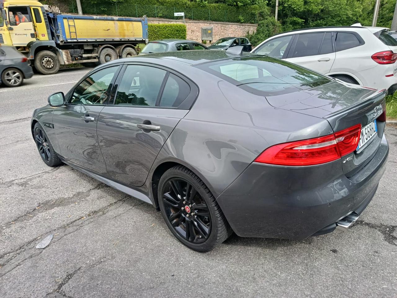Jaguar XE 2.0 D 204 CV aut. R-Dynamic HSE