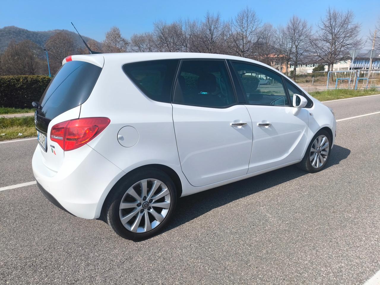 OPEL MERIVA 1,6 CDTI- CAMBIO AUTOMATICO- KM120000