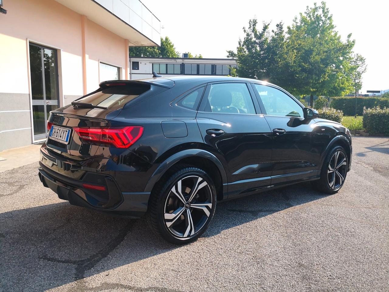 Audi Q3 SPB Sportback 35 TFSI Plug-in S tronic line ***UNIPROPRIETARIO***