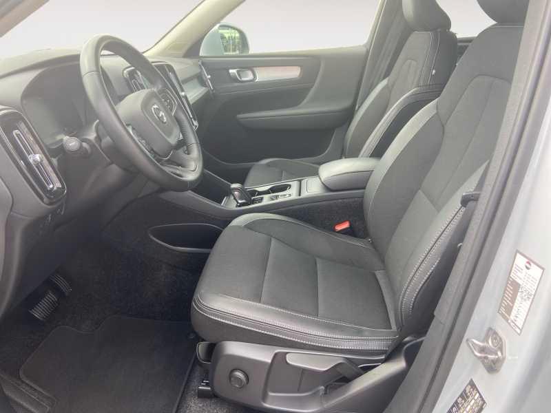 VOLVO XC40 2.0 d3 Momentum Core AuTo