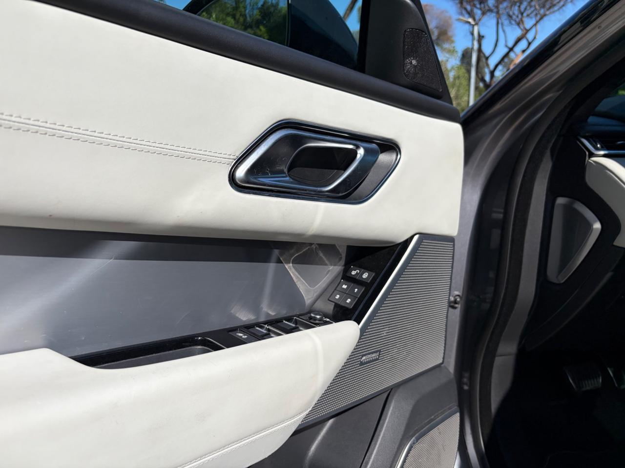 Land Rover Range Velar 5.0 V8 550 SVAutobiography Dynamic Edition