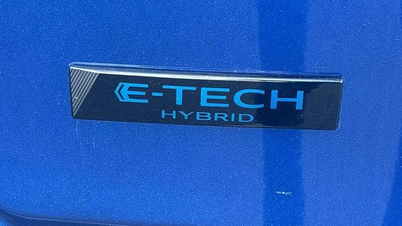 Renault Austral NUOVO techno esprit Alpine MY24 full hybrid E-Tech 200