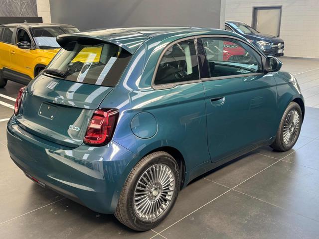FIAT 500e Fiat La Nuova 500 Hatchback MY23 320 Berlina