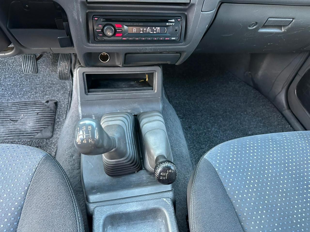 Mitsubishi L200 2.5 TDI 4WD Club Cab Pick-up GLS