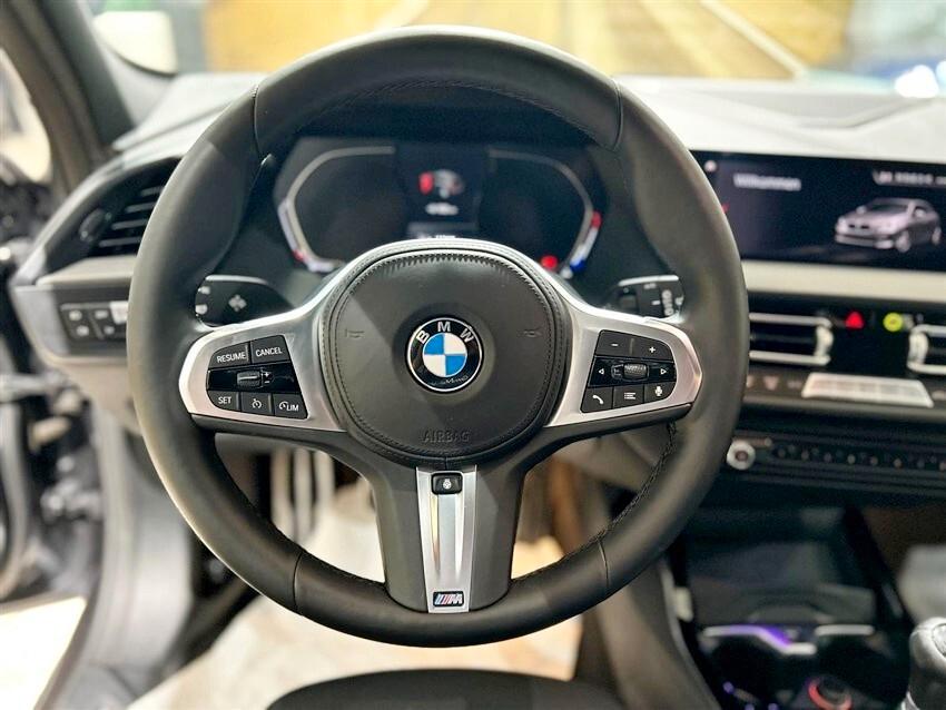 Bmw 116 116d 5p. Msport