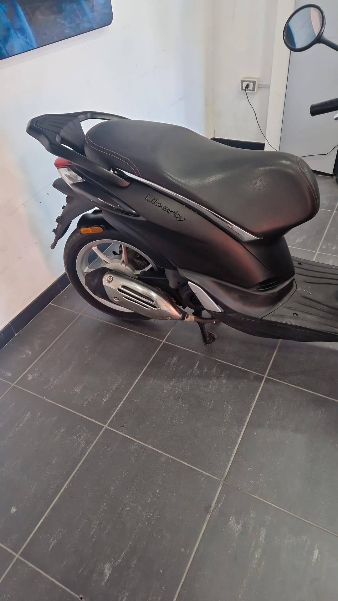 Piaggio Liberty 50 BASE