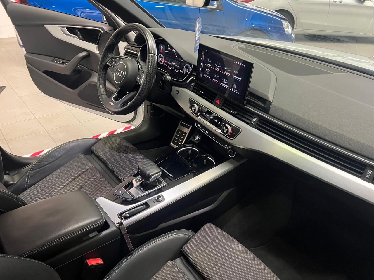 Audi A4 Avant 35 TDI/163 CV S tronic line