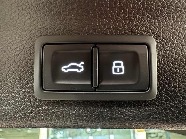 AUDI Q3 35 TDI S tronic Business Advanced