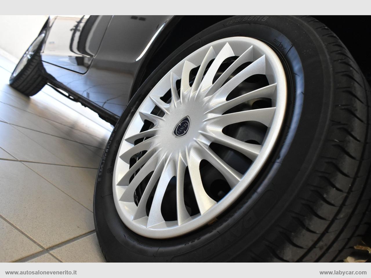 LANCIA Ypsilon 1.2 Versus