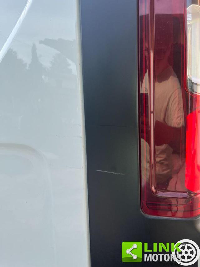 RENAULT Trafic 1.6 dCi 125 CV L1 H1