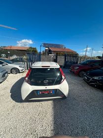 Toyota Aygo Connect 1.0 VVT-i 72 CV 5 porte x-clusiv MMT