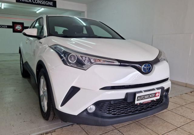 TOYOTA C-HR 1.8 Hybrid E-CVT Business