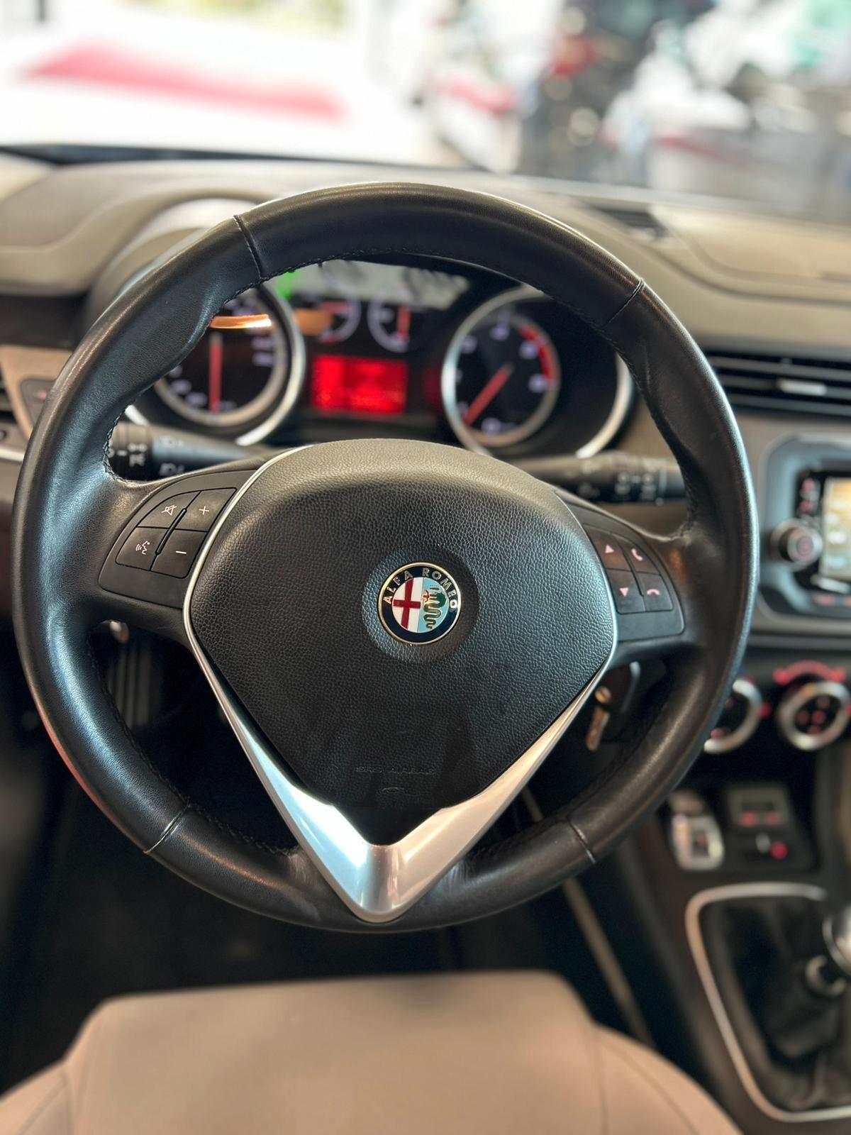 Alfa Romeo Giulietta 1.6 JTDm-2 105 CV Distinctive